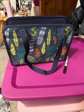 thirty-one Teal Canvas Tote with Yellow, Green and Pink Feather Accents